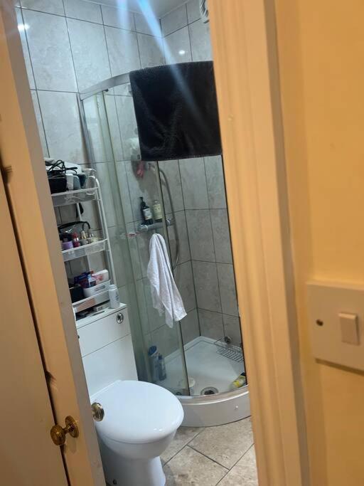 Large Modern Studio Flat Apartment Лондон Екстериор снимка