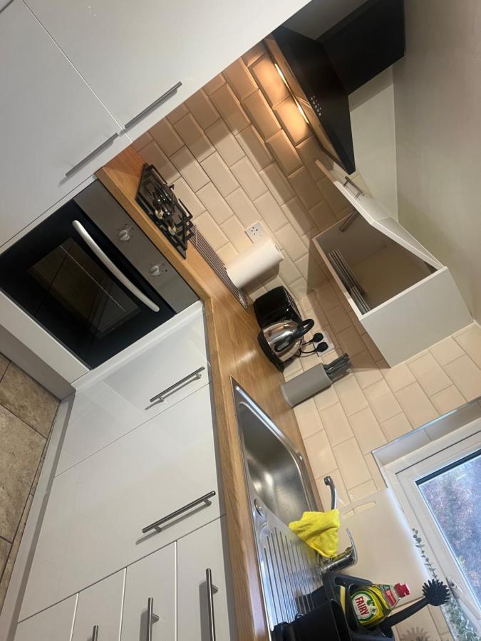 Large Modern Studio Flat Apartment Лондон Екстериор снимка