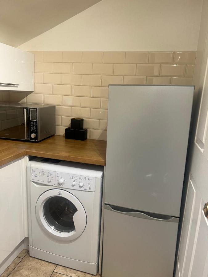 Large Modern Studio Flat Apartment Лондон Екстериор снимка